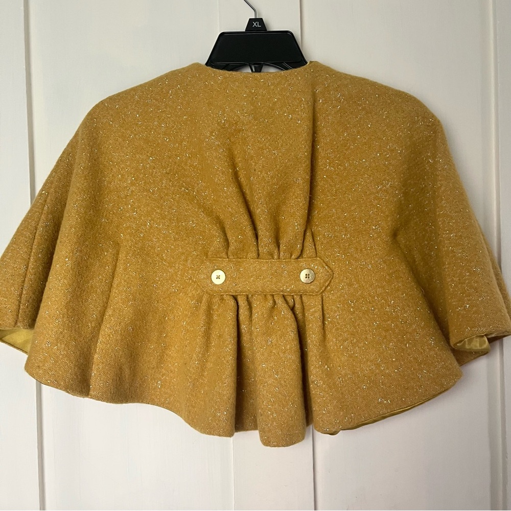 Genuine Kids from Oshkosh Gold Glittery Cape Jacket 5T - Picture 4 of 7